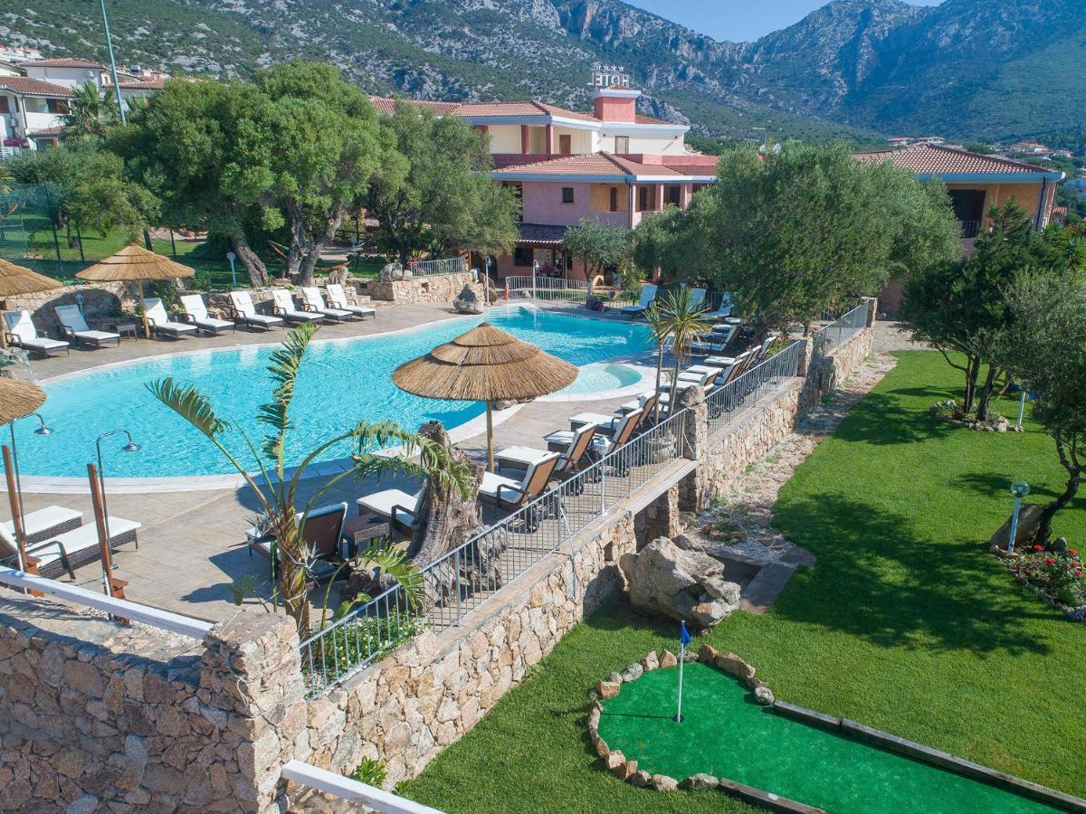 I Ginepri Hotel Cala Gonone Εξωτερικό φωτογραφία